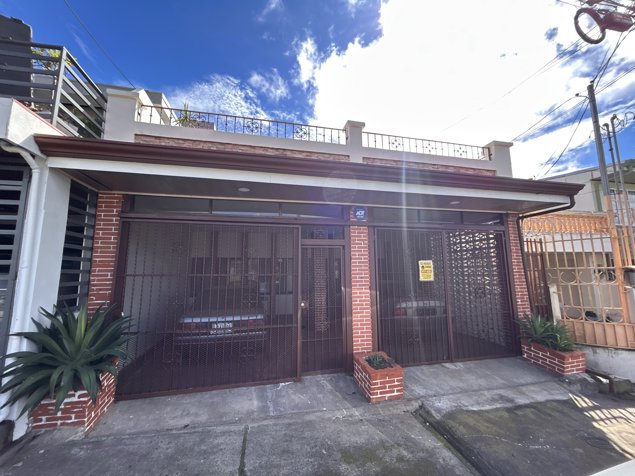 PROPIEDAD EN VENTA – BARRIO EL CARMEN, CARTAGO en Carmen, Cartago — ₡ 145 000 000