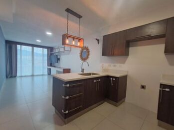 Se alquila moderno apartamento en condominio Altamira de Heredia 26-404 en San Pablo, Heredia — $1,150 - Foto 5 de 22