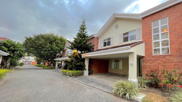 VENTA CASA CONDOMINIO SAN ANTONIO DE ESCAZÚ in San Antonio, Escazú, San José — $230,000 - Photo 3 of 42