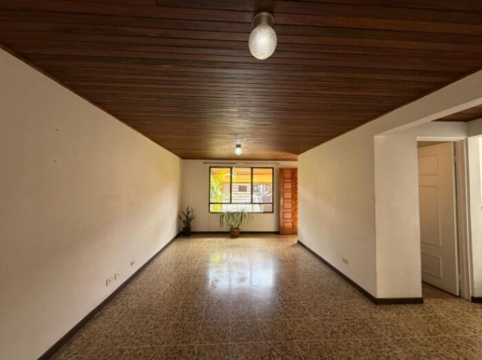 Venta de casa dúplex en Freses, ideal por su ubicación y privacidad #26-563 GS en Granadilla, Curridabat, San José — $141,000