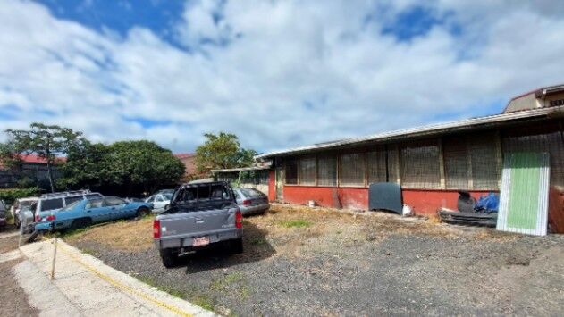 Venta de Lote + Casa de Madera en Desamparados, San José. RAH 25-1967 en Desamparados, San José — $1,000,000