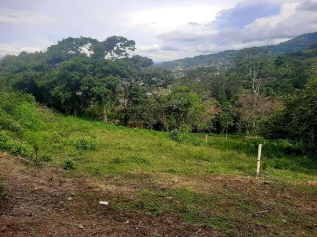 Venta de Magnifico Lote de Terreno en Escazú / Mls. 26-797 OFC JB en Escazú, San José — $195,000