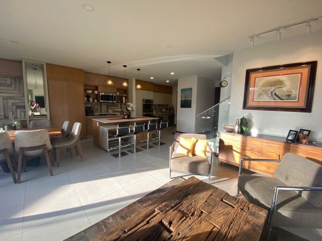 Espectacular y amplia casa en Escazú in San Antonio, Escazú, San José — $430,000