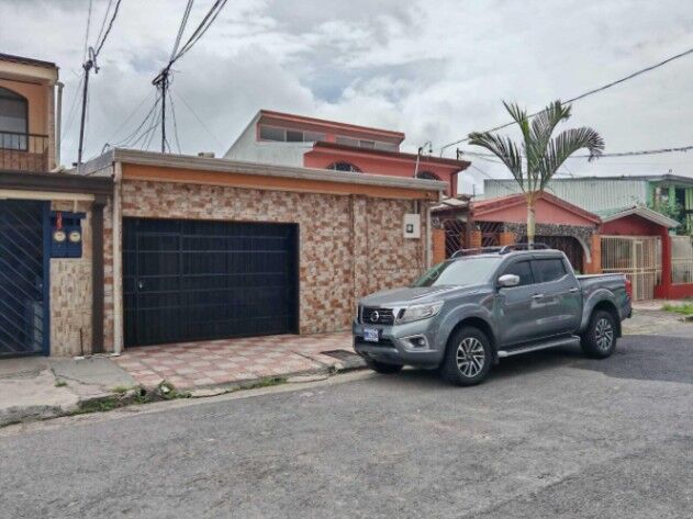Se vende casa en Merced San José 26-347 in Merced, San José — ₡ 87 000 000