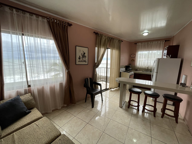 SE ALQUILA APARTAMENTO 1 HAB. VISTA AL MAR LIMON CENTRO, COSTA RICA in Limón — ₡ 300 000