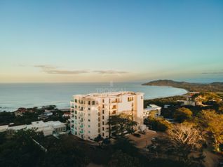 Apartamento de 3 Habitaciones con Vista al Mar en Residencia La Vista en Tamarindo, Santa Cruz, Guanacaste — $919,000 - Foto 2 de 22