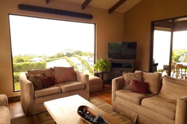 VENDO CASA EN SAN JERÓNIMO, SAN JOSÉ.  en San Jerónimo, Moravia, San José — $250,000