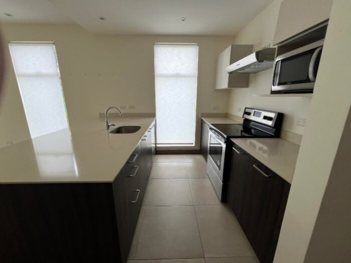 Alquiler de Apartamento en Pozos de Santa Ana. RAH 26-8 en Pozos, Santa Ana, San José — $1,450