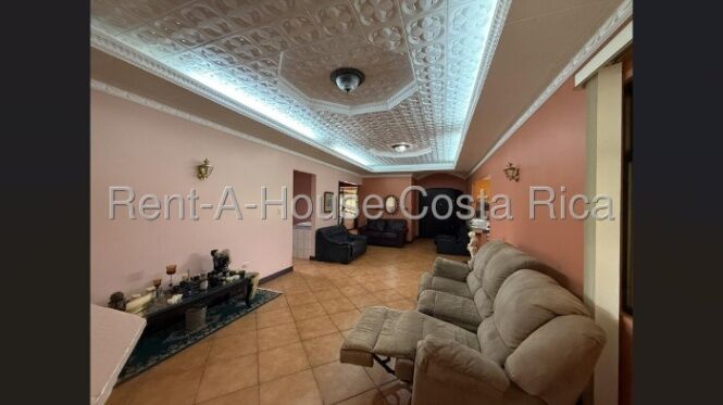Venta de Casa en San Rafael-Angeles, Heredia.  en Ángeles, San Rafael, Heredia — $726,000