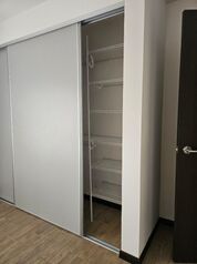 Alquiler de Apartamento Amueblado en Cipreses de Granadilla-Curridabat. en Granadilla, Curridabat, San José — 450 000 ₡ - Foto 4 de 8