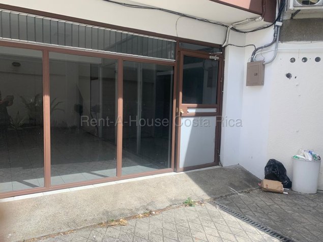 Alquiler de Local Comercial en Barrio Escalante con Excelente Visibilidad #27-278 GS en Carmen, San José — $765
