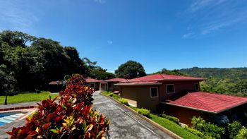 Exclusive property for sale with 4 houses in Ciudad Colón in Colón, Mora, San José — $1,400,000 - Photo 4 of 42