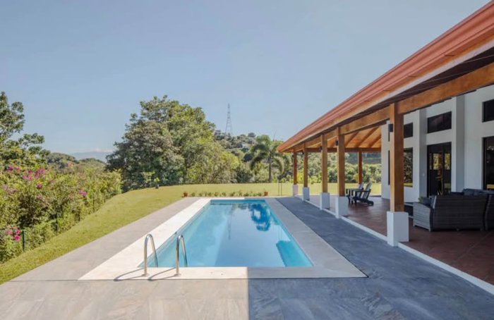 Casa en venta Atenas - Alajuela in Atenas, Alajuela — $1,690,000