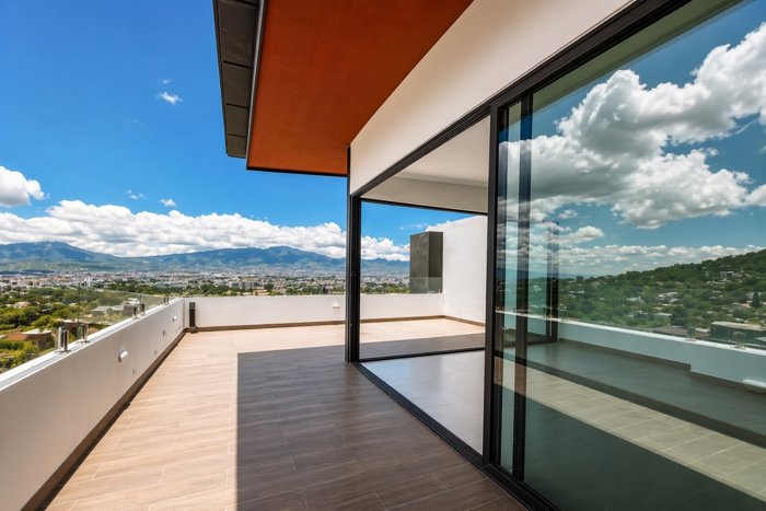 venta de Pent House en Escazu in Santa Ana, San José — $850,000