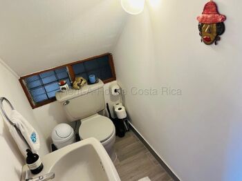 Alquiler casa amueblada con jacuzzi, balcón y 2 parqueos #26-2176 GS en Sabanilla, Montes De Oca, San José — $1,731 - Foto 4 de 12