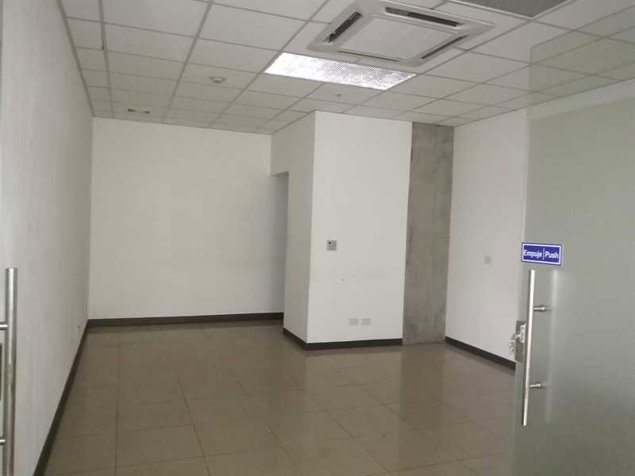 Oficina en alquiler en Zapote,Oficentro. PC9969412 in Zapote, San José — $18,900 - Photo 2 of 22