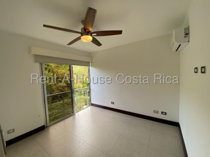 Alquiler Casa Santa Ana Piedades 26-1471 en Piedades, Santa Ana, San José — $2,200 - Foto 2 de 15