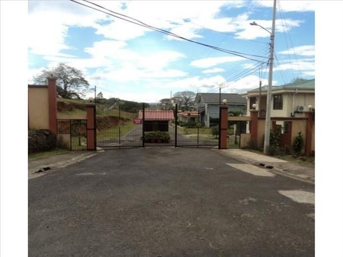 VENTA DE LOTE, ALAJUELA, LA GARITA, CONDOMINIO LOMAS DE HIDALGO in Alajuela — ₡ 52 000 000