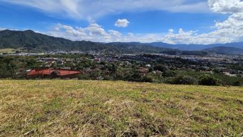 Venta de Terrenos en Condominio Colinas de Monte Alegre  (La Ceiba)