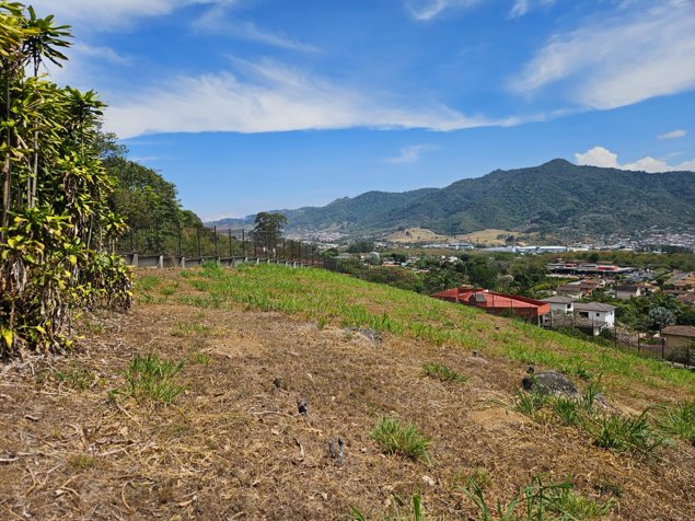 se vende lote en colinas Montealegre EM 1518 in Tirrases, Curridabat, San José — $300,000 - Photo 3 of 9