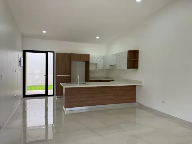 Venta de casa en Alajuela - Condominio La Francia in Alajuela — ₡ 88 770 000 - Photo 2 of 49