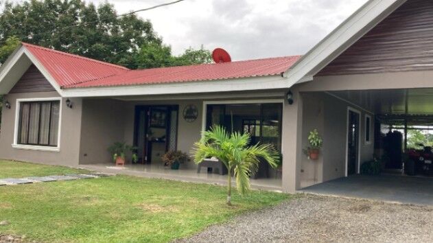 BELLÍSIMA QUINTA EN LA FORTUNA DE SAN CARLOS.  en La Fortuna, San Carlos, Alajuela — $800,000