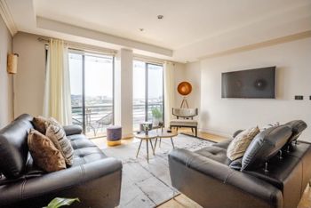Exclusivo Apartamento Amoblado en Trejos Montealegre, Escazú