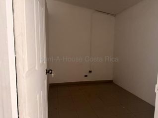 Venta de local comercial de 2 niveles en Guachipelín de Escazú #27-547 GS en San Rafael, Escazú, San José — $175,000 - Foto 4 de 8