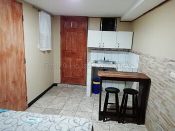 Casa con apartaestudio y apartamento independiente ideal para inversión #26-1755 GS en San Rafael Abajo, Desamparados, San José — $145,000 - Foto 5 de 8