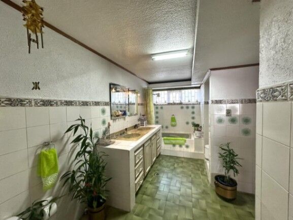MLS-26-1601 VENTA HERMOSA CASA ALAJUELA CENTRO  en Alajuela — $595,000