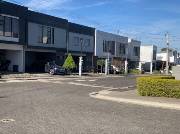 Casa en La Unión con amenidades exclusivas y entorno natural #26-1631 GS en San Juan, La Unión, Cartago — $244,681