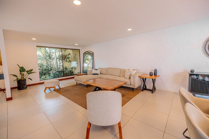 Venta casa en Condominio Pinares de Curridabat in Curridabat, San José — $495,000 - Photo 3 of 63