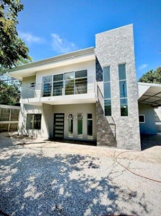 MLS-25-1821 LS VENTA HERMOSA CASA ATENAS ALAJUELA  en Atenas, Alajuela — $265,000