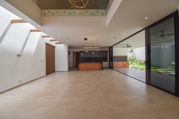 Moderna Casa para Estrenar de 4 Habitaciones con Piscina en Escazú in San Rafael, Escazú, San José — $8,000 - Photo 4 of 34