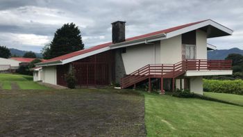 GANGA Lote en Venta en MontesdeOca, 5 apartamentos. 5PVV9825669 en San Rafael, Montes De Oca, San José — $600,000 - Foto 2 de 10