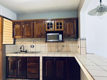 🏡 Comodidad en un Solo Nivel – Casa en Santa Bárbara  26-1523  en San Pedro, Santa Bárbara, Heredia — $151,991 - Foto 4 de 11