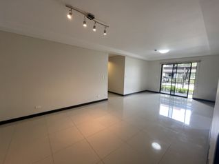 Apartamento en venta Brasil de Mora, Condominio del Rio en Brasil, Santa Ana, San José — $185,000 - Foto 3 de 17