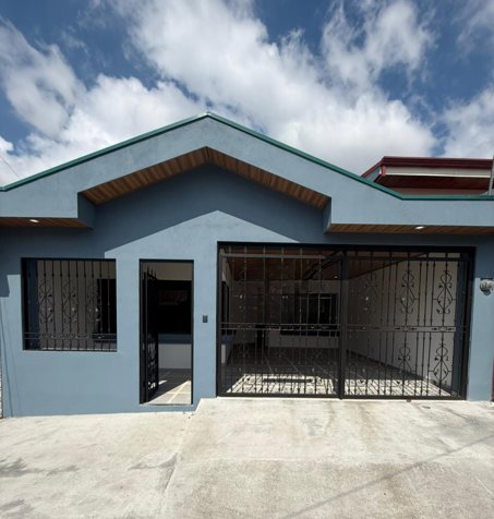 VENTA DE CASA, HEREDIA, SAN FRANCISCO, CERCA DEL MALL OXIGENO en San Francisco, Heredia — ₡ 89 500 000