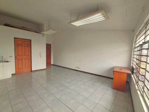 Alquiler de Local Comercial-Oficina en Heredia. RAH 26-1104 en Heredia — $250
