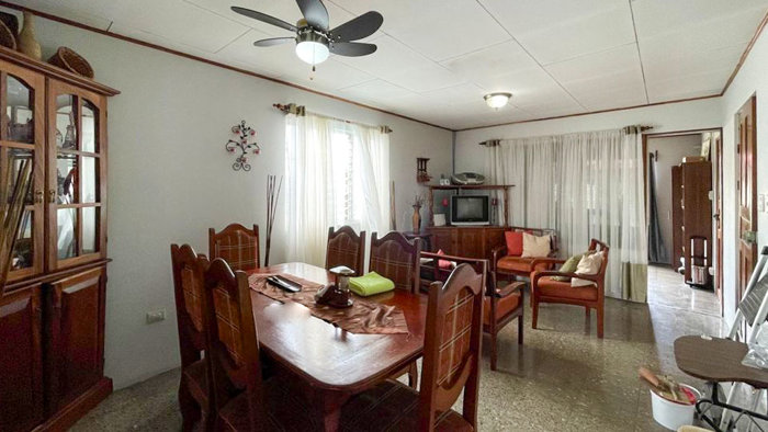 Cozy Home in Los Angeles de Grecia in Mercedes, Atenas, Alajuela — ₡ 48 000 000 - Photo 2 of 8