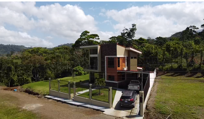 Exclusiva Casa en La Abundancia de San Carlos en Quesada, San Carlos, Alajuela — $308,000