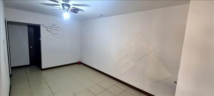 Se vende apartamento muy seguro y confortable! in Anselmo Llorente, Tibás, San José — ₡ 61 500 000
