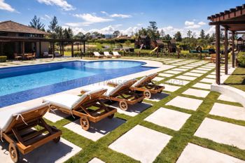Venta de residencia de ultra lujo con vista panorámica al golf en Monterán #26-1500 GS en Granadilla, Curridabat, San José — $1,590,000 - Foto 5 de 12