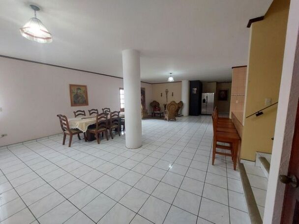 Se vende casa para inversión con amplio lote en San Rafael Heredia 25-1440 en San Rafael, Heredia — ₡ 200 000 000