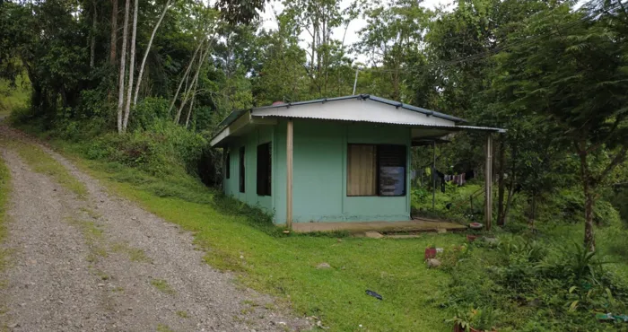Casa pre-fabricada con 1+ acre en El General, Pérez Zeledón, San José — $130,000