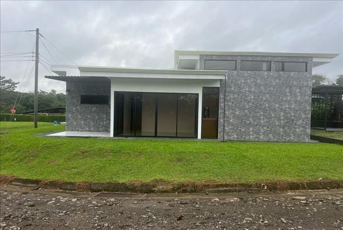 VENTA DE CASA , ALAJUELA, SAN RAMON, CHACHAGUA, CONDOMINIO HAGARA en San Ramón, Alajuela — ₡ 67 700 000