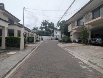 Venta de Lote en Río Oro de Santa Ana. RAH 27-92 in Uruca, Santa Ana, San José — $125,000 - Photo 5 of 10