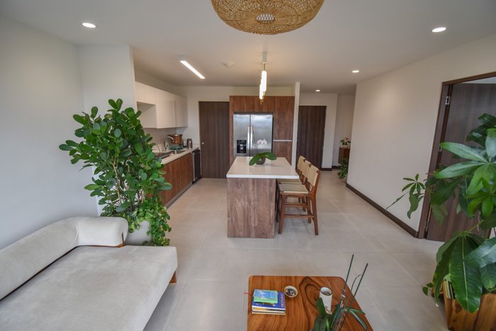 Apartamento de 1 Habitación + Oficina en Bosques del Café in Escazú, San José — $180,000 - Photo 3 of 23