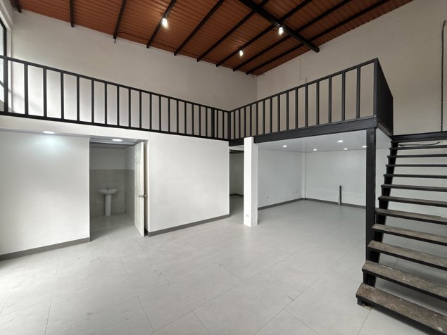ALQUILER DE LOCAL PARA ESTRENAR, 110 m², CENTRO DE ESCAZÚ en San Rafael, Escazú, San José — $2,700