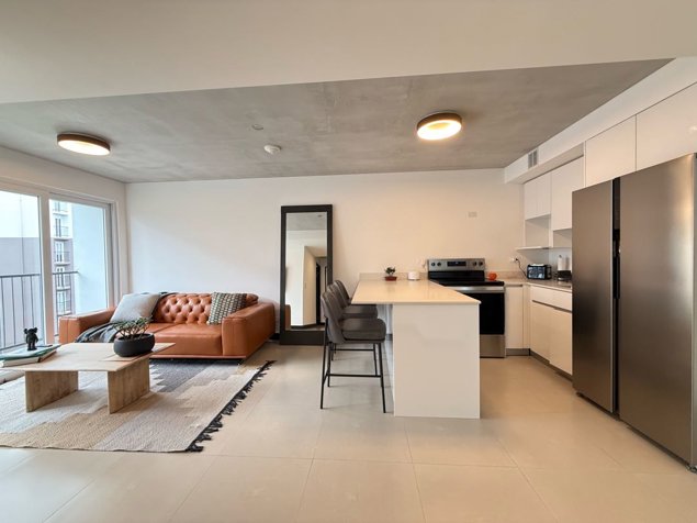 Alquiler apartamento Condominio Khaya. Full equipado in Curridabat, San José — $1,500 - Photo 3 of 10